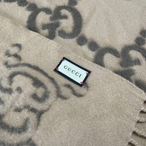 Gucci Wool/Silk Gimire Jumbo Gg Large Logo Fringe Scarf 675876 - Picture 7 of 9